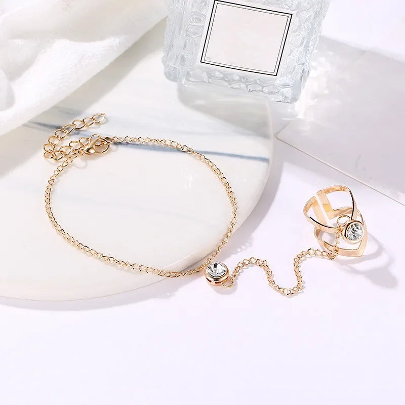 Bohemia Punk Link Chain Ring Connected Bracelets Gold Color Metal Finger Ring Bracelets Hand Harness Fashion Jewelry Women
