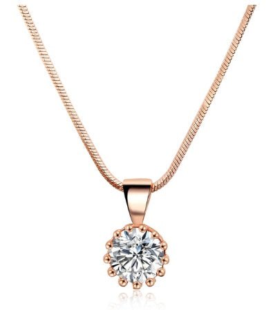 Collar con colgante de circonitas bañado en oro rosa y oro blanco