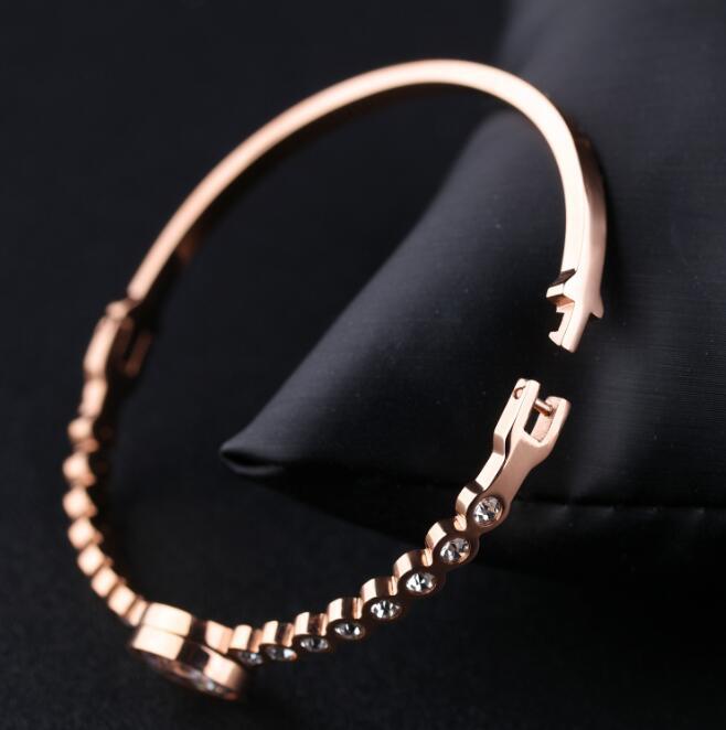 Pulsera de dijes simples para mujer, color oro rosa con circonitas cúbicas AAA, pulseras de cristal talladas, joyería de moda