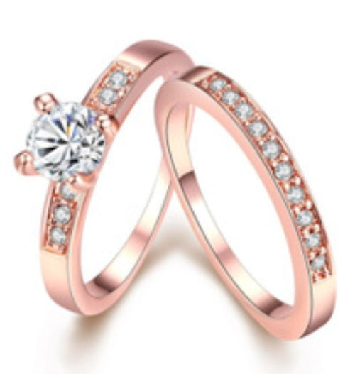 Anillo de oro rosa con diamantes