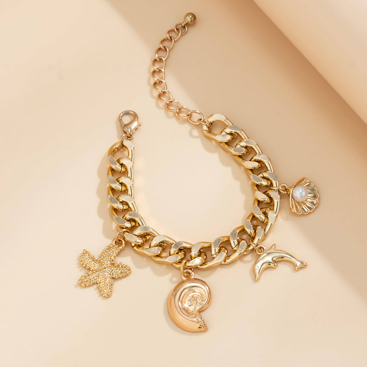Conjunto de gargantilla y pulsera con borlas estilo bohemio chic con ambiente oceánico